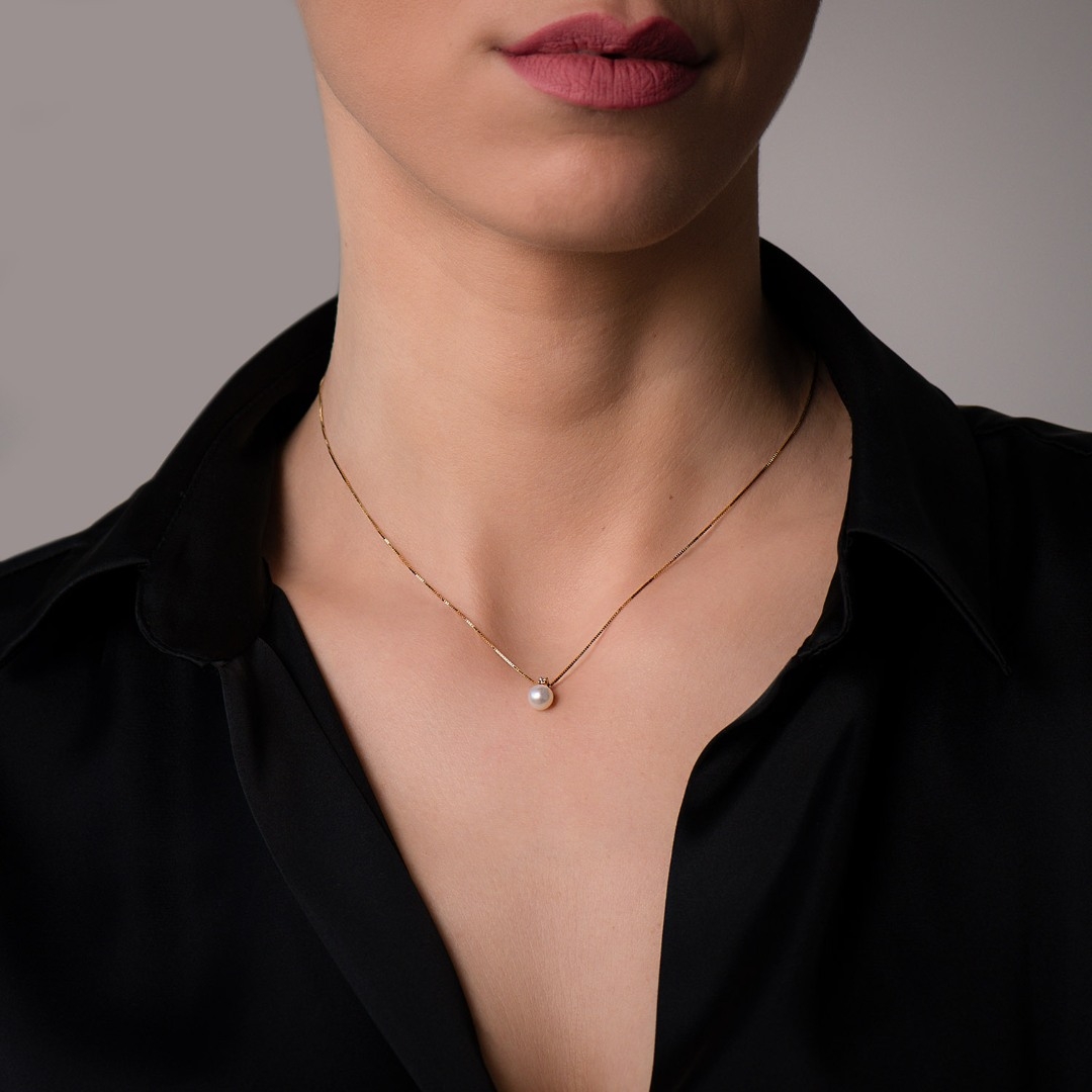 lanț din aur alb de 18K și pandantiv cu Perlă și Diamant natural  2