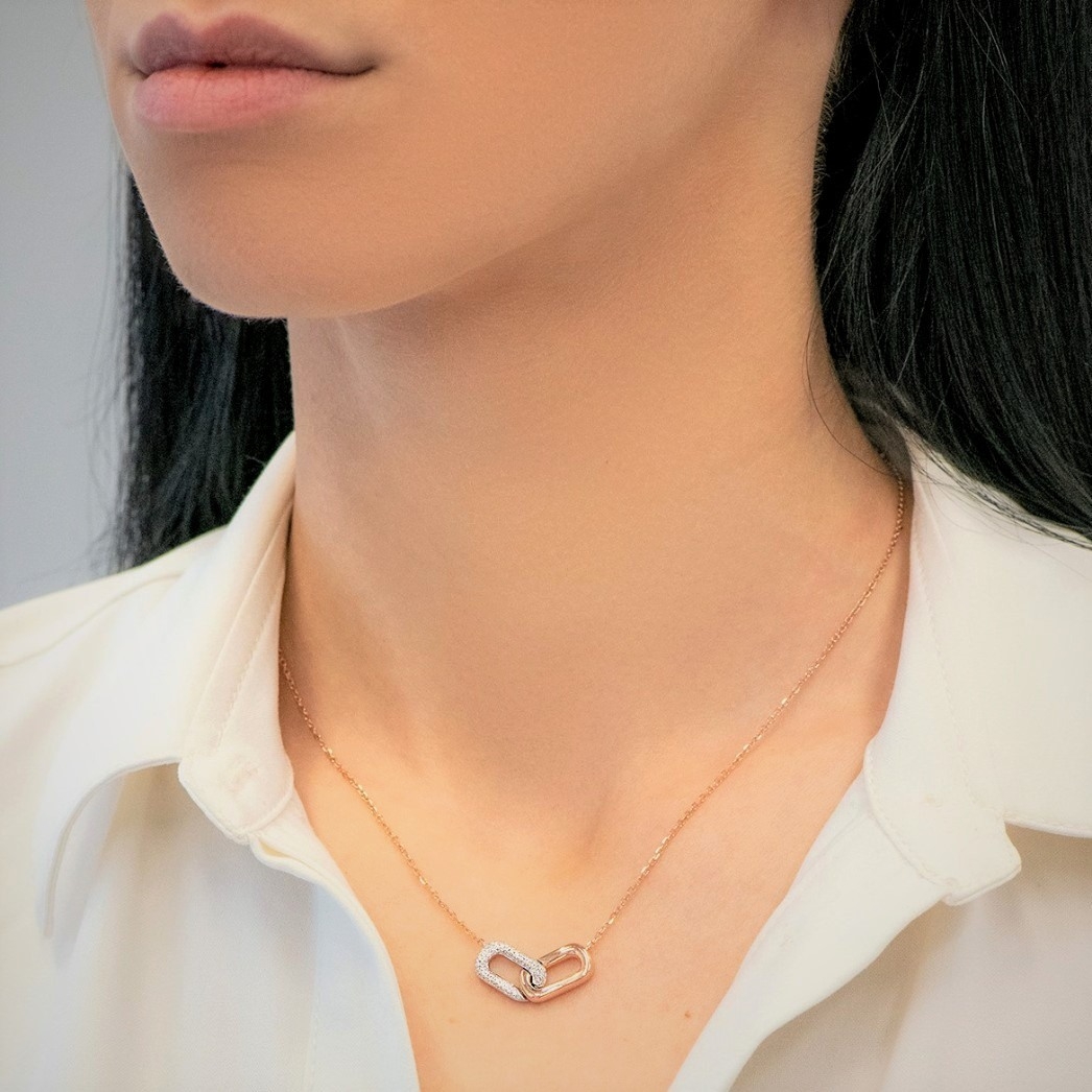 lanț din aur roz de 18K și pandantiv cu Diamante naturale  2