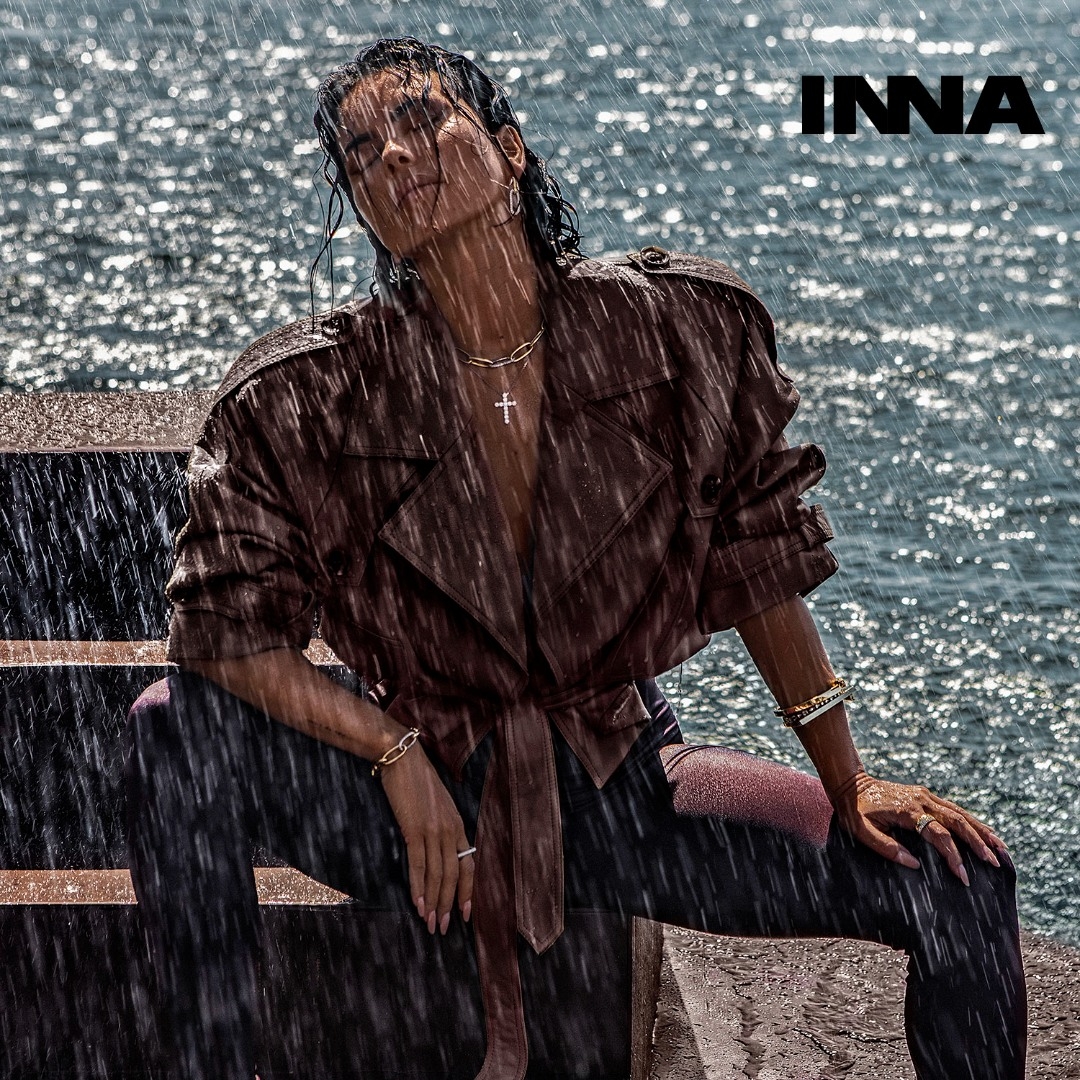 lanț din aur alb de 18K și pandantiv cu Diamante naturale  2