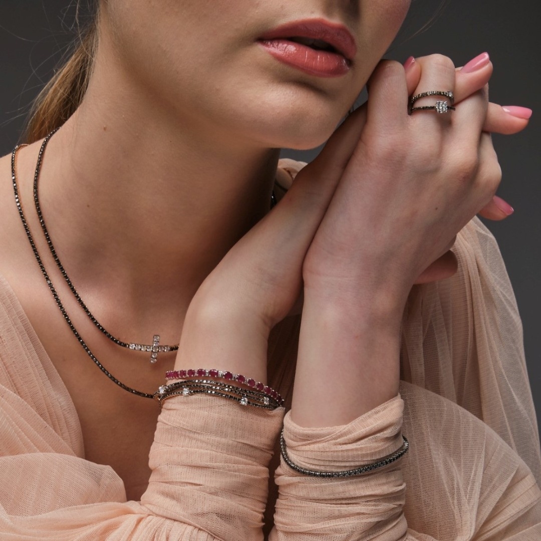 colier din aur roz de 18K cu Diamante naturale  3