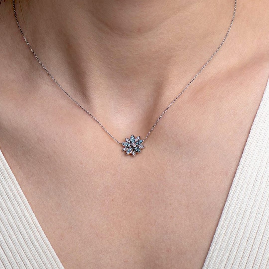 lanț din aur alb de 18K și pandantiv cu Diamante naturale  2