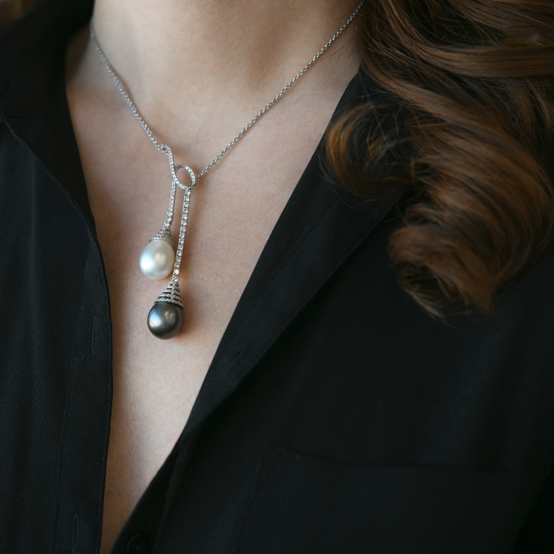 colier din aur alb de 18K, cu Diamante și Perle naturale  2