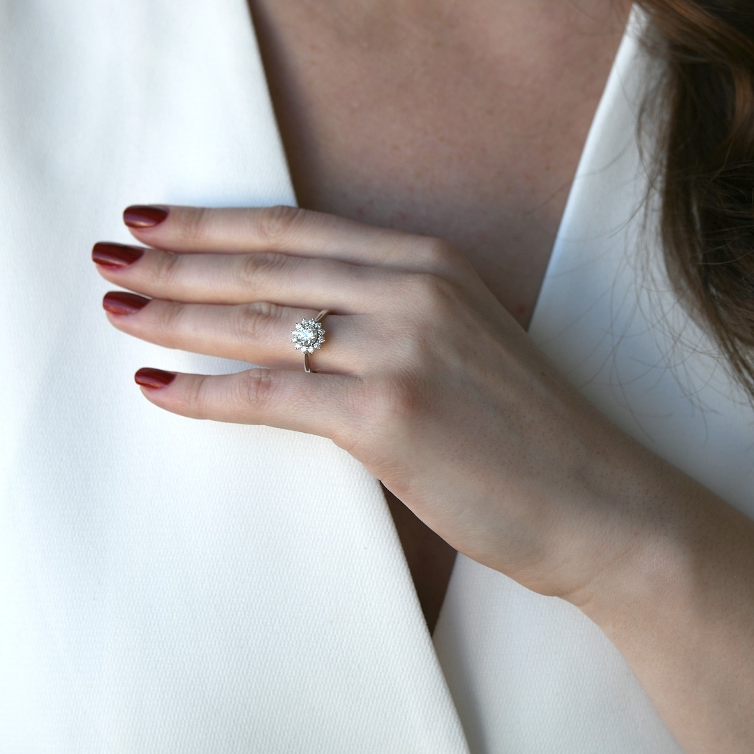 inel de logodnă din aur alb de 18K cu Diamant natural certificat GIA  2