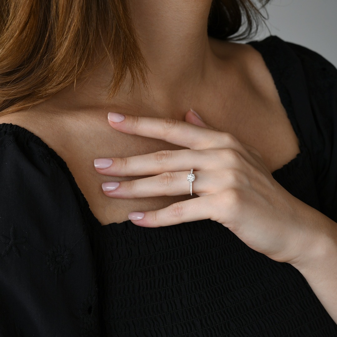 inel de logodna din aur alb de 18K cu Diamante naturale  2