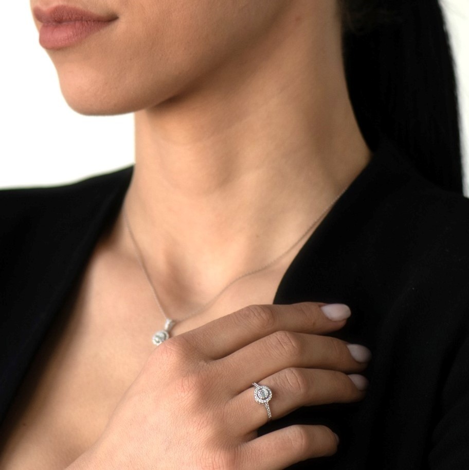inel din aur alb de 18K, încrustat cu Diamante de 0.25ct.  2