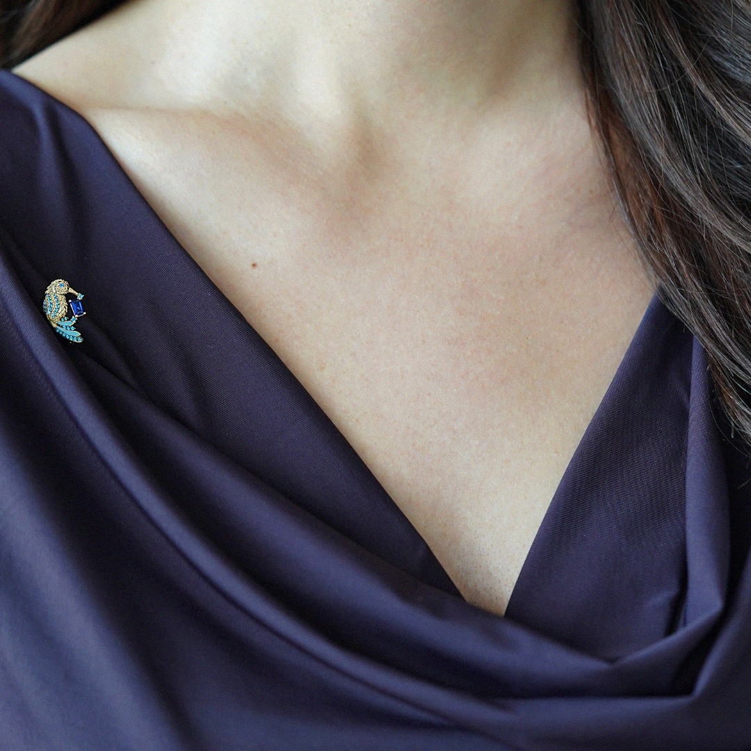 Broșă din aur galben de 14K