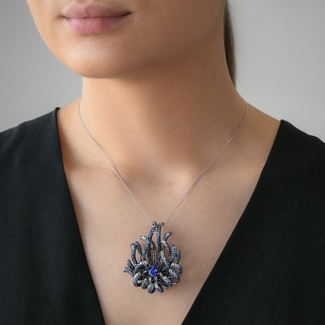 broșă din aur alb de 18K cu Safire, Tanzanit și Diamante naturale  2