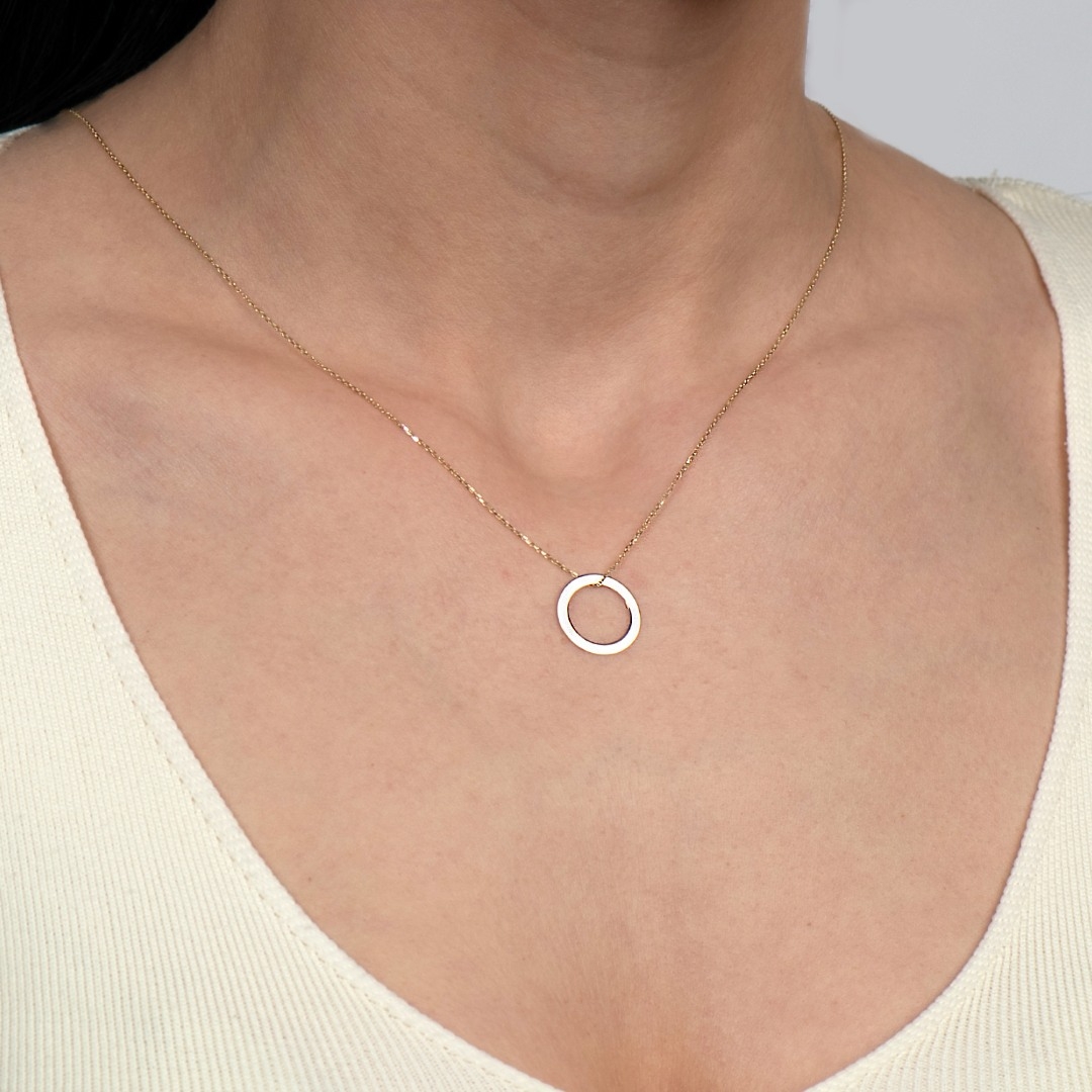 lanț din aur galben de 14K și pandantiv rotund  2