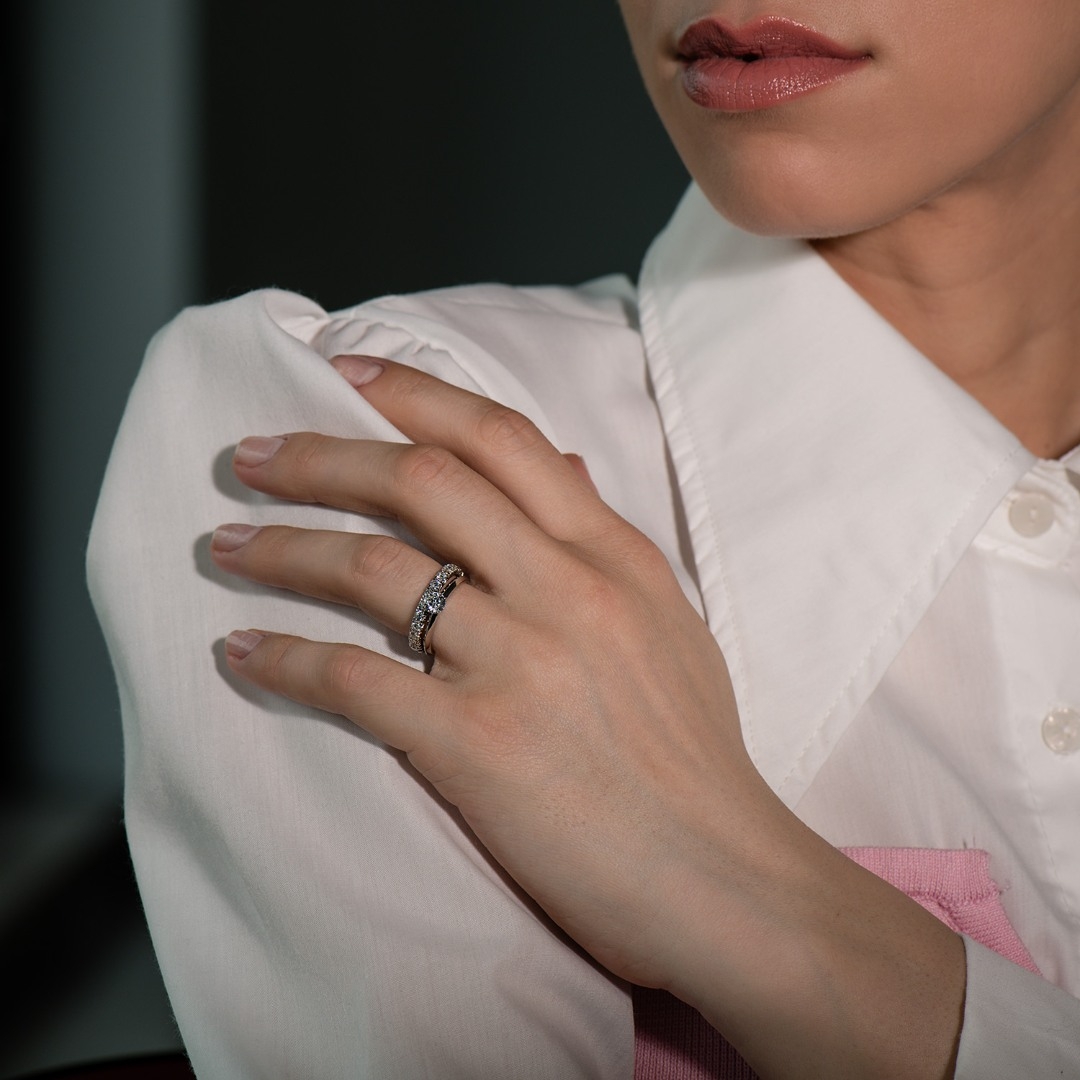 inel de logodnă din aur alb de 14K cu Diamant creat în laborator  2