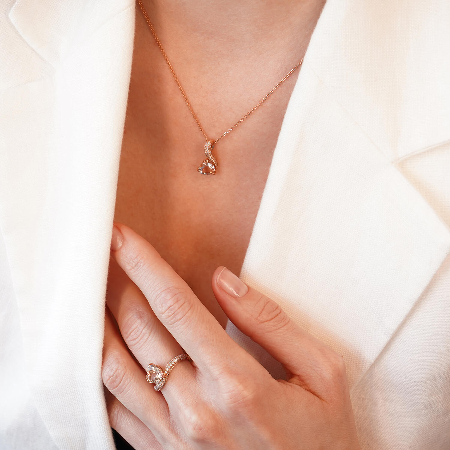 inel din aur roz de 14K cu Morganit și Diamante naturale  2