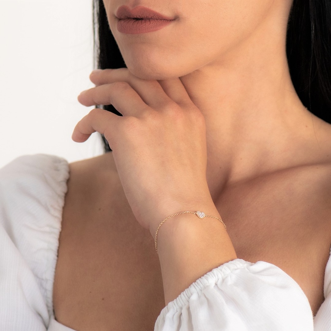 brățară din aur galben de 14K cu pandant inimă  2