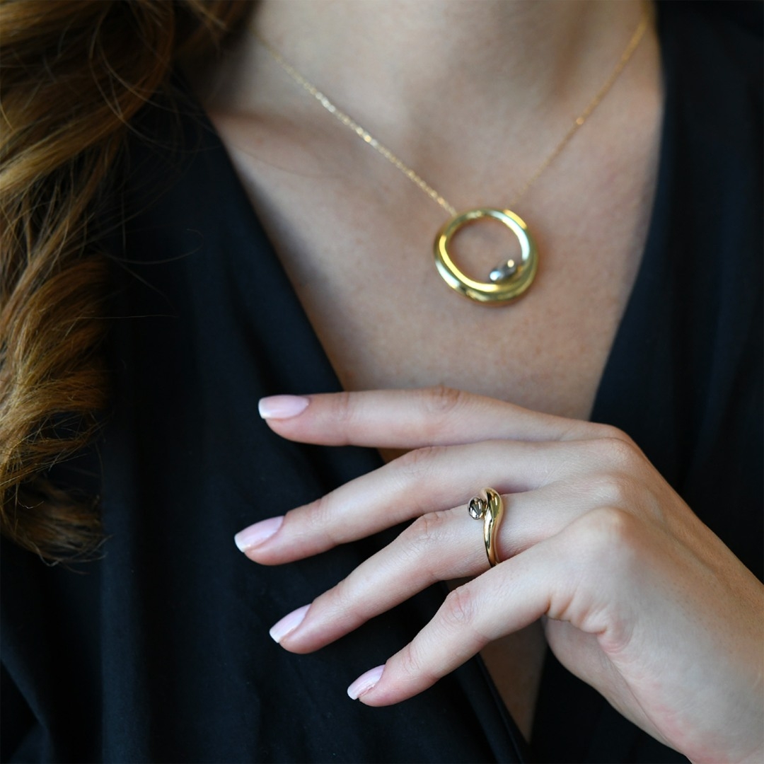 inel din aur galben de 18K  2