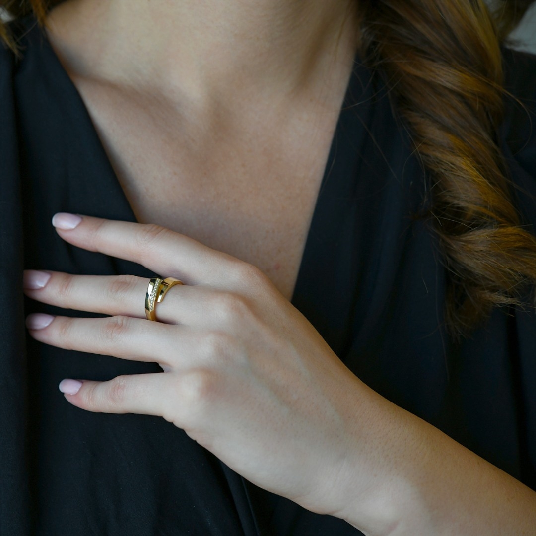 inel din aur galben de 18K  2