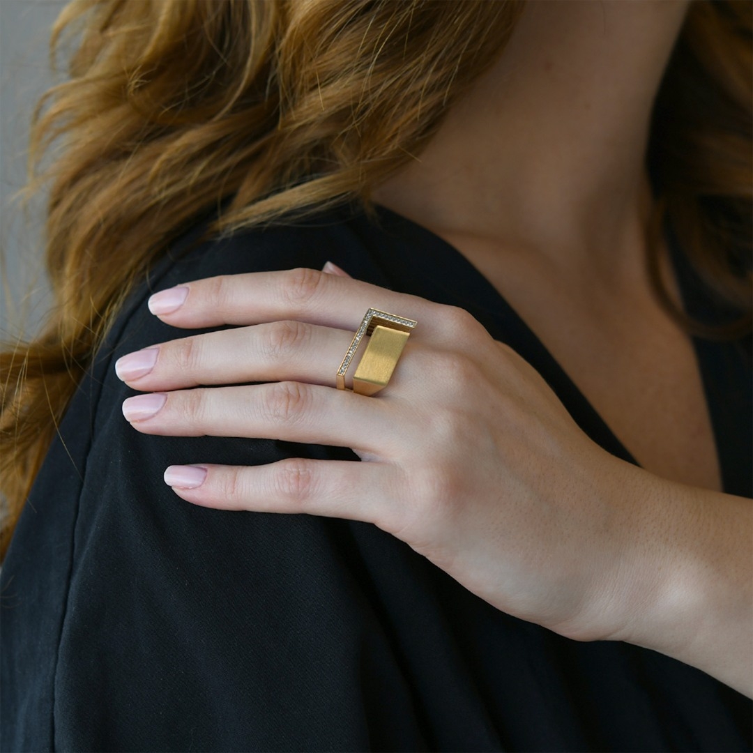 inel din aur galben de 14K  2