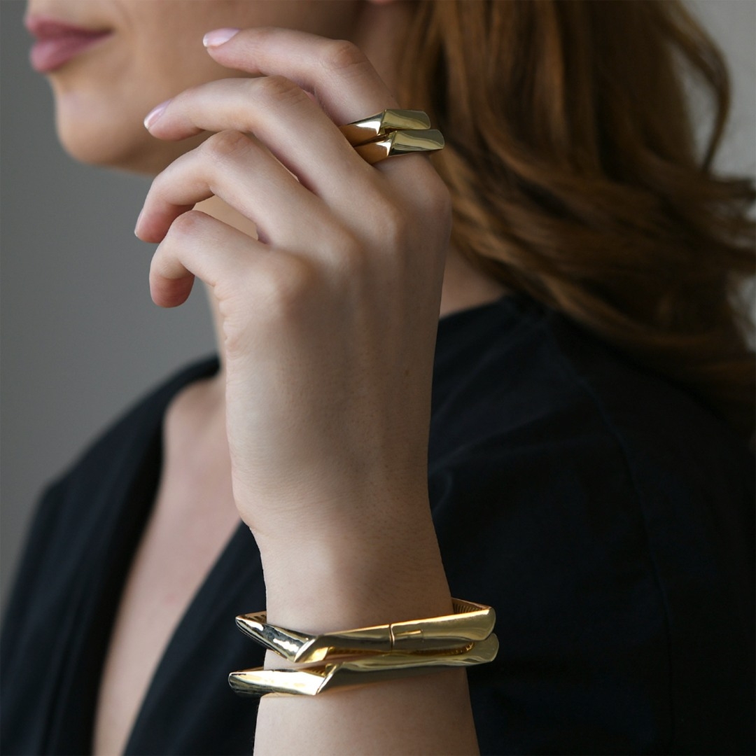 inel cu design geometric din aur galben de 14K  5