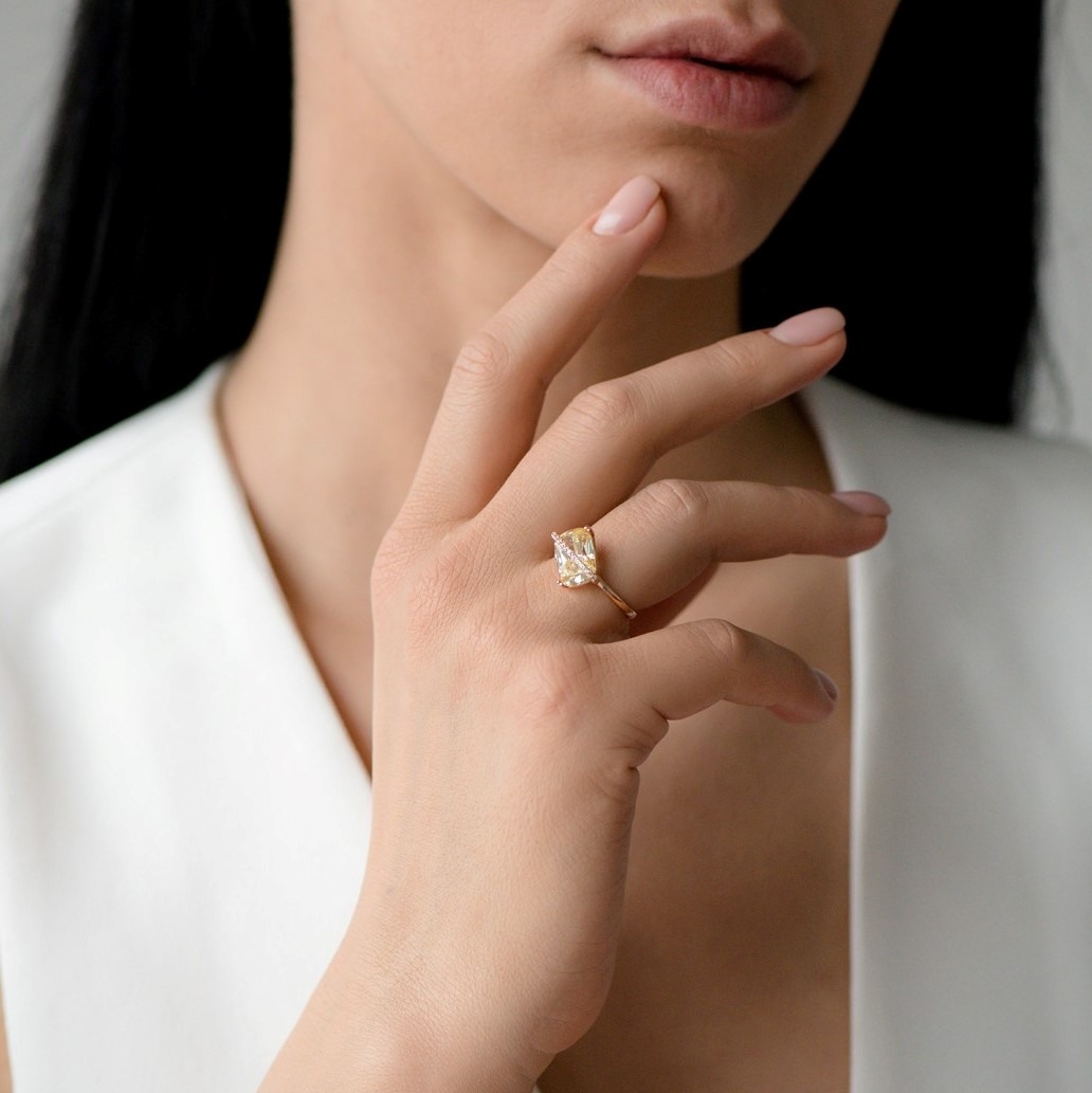 inel din aur galben de 14K  2