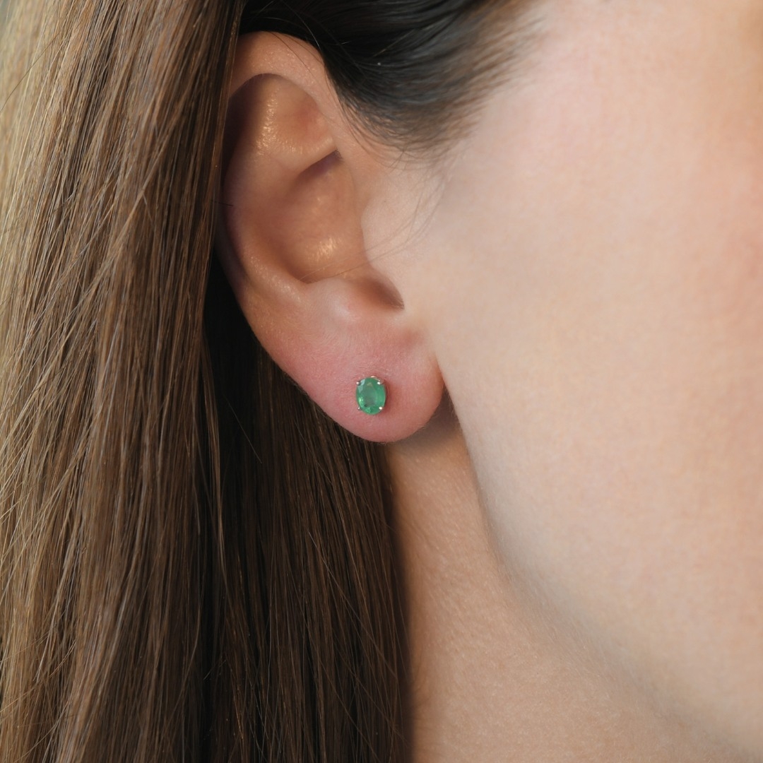 cercei din aur alb de 18K cu Smaralde naturale  2