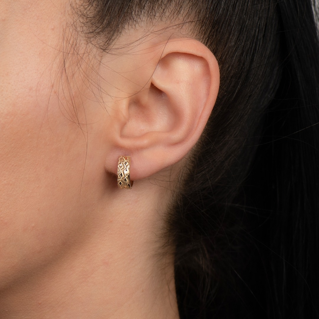 cercei din aur galben de 14K cu design fațetat  3