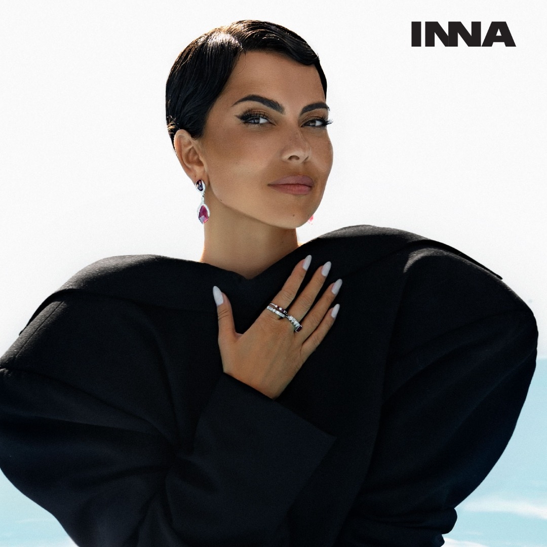 cercei din aur alb de 18K cu Rubine și Diamante naturale  2