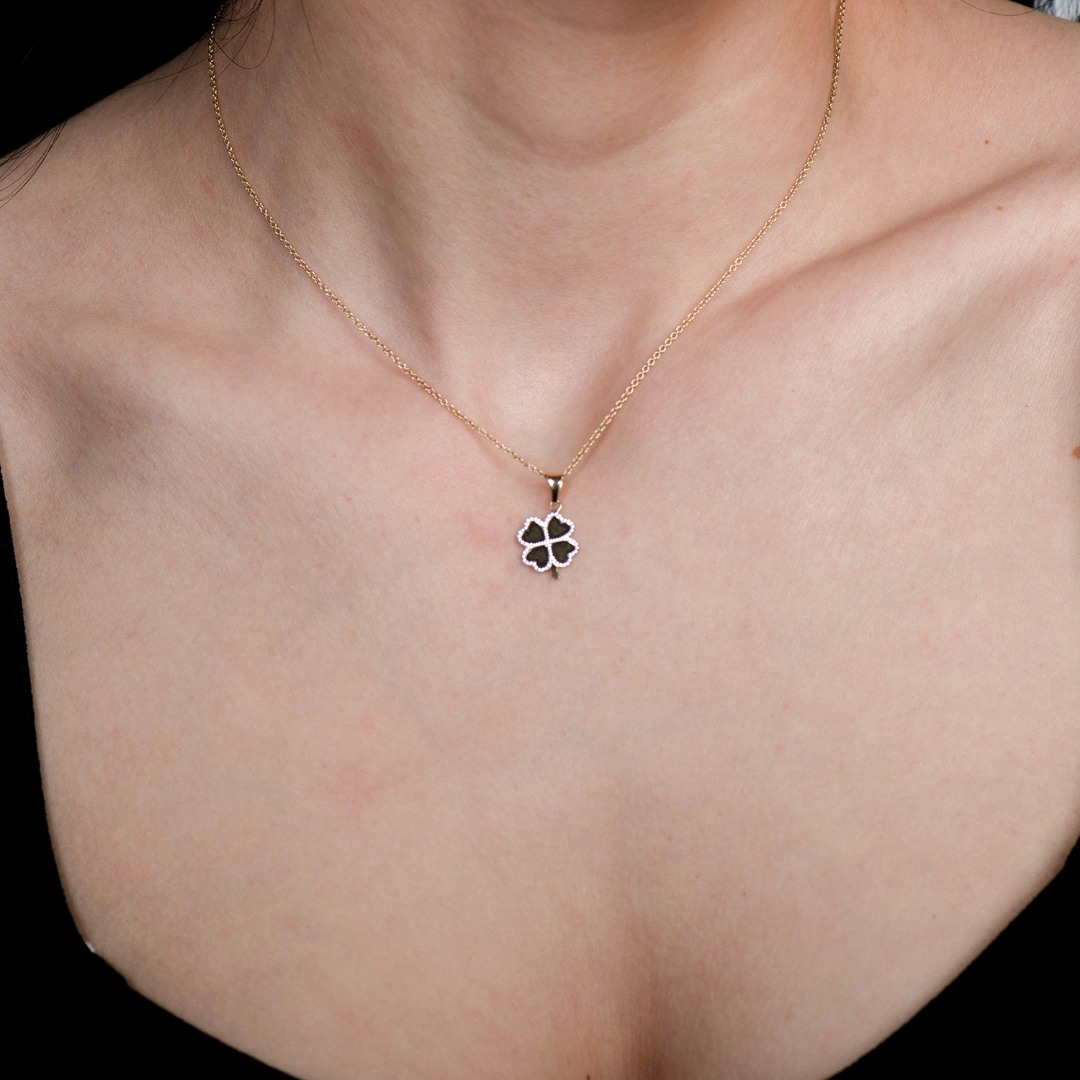 pandantiv din aur galben de 14K  2