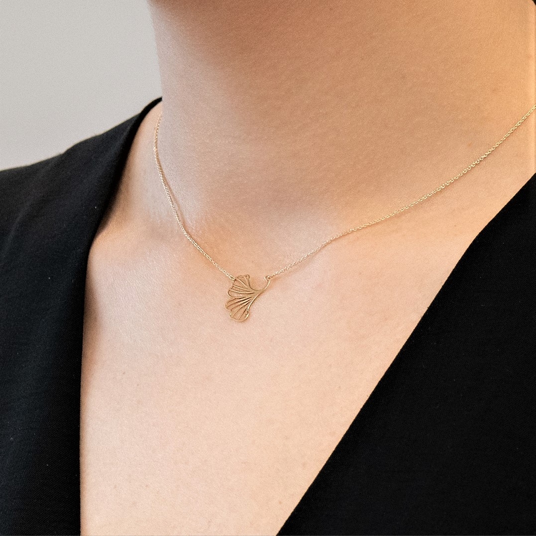 lanț cu pandantiv din aur galben de 14K  2