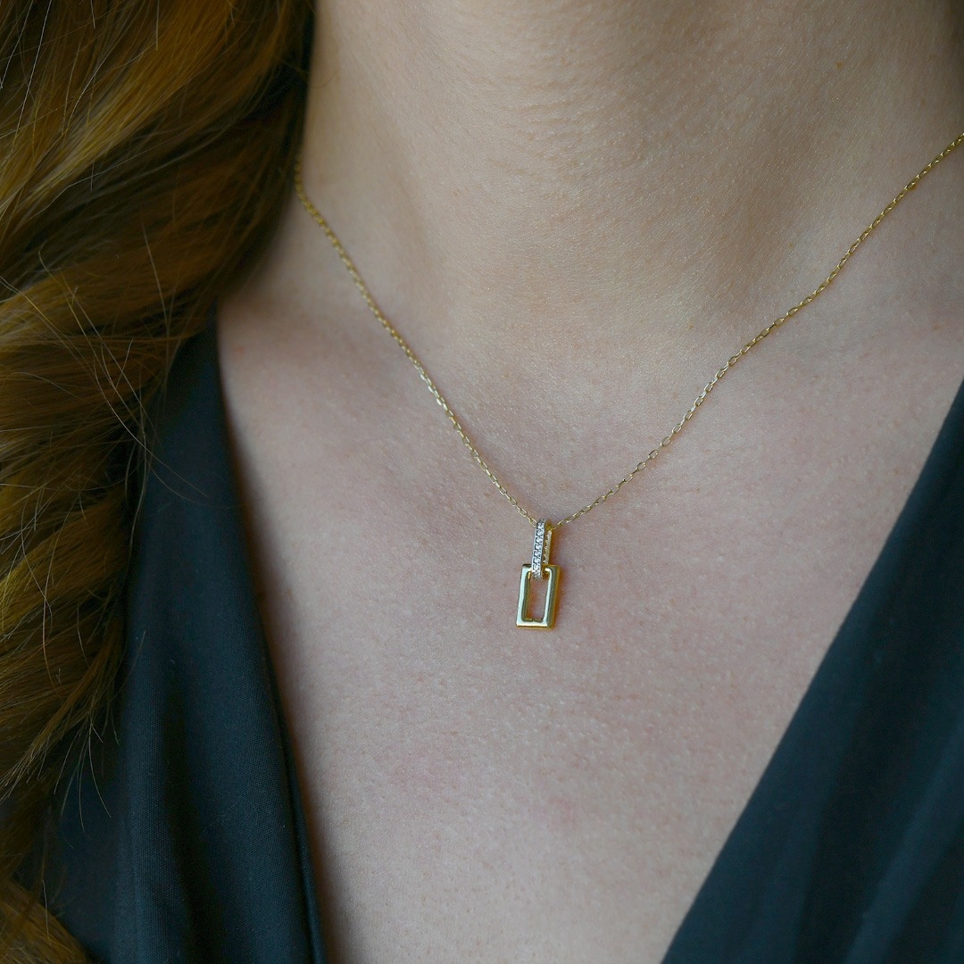 lanț din aur galben de 18K și pandantiv  2