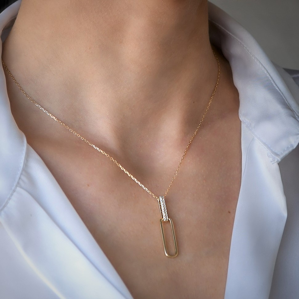 lanț din aur galben de 18K și pandantiv cu Diamante naturale  2