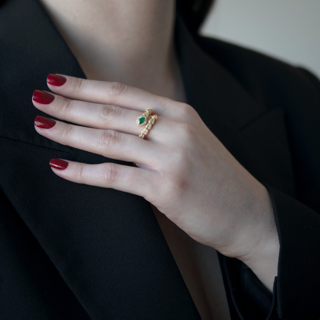 Inel din aur galben de 18K cu Smarald și Diamante naturale