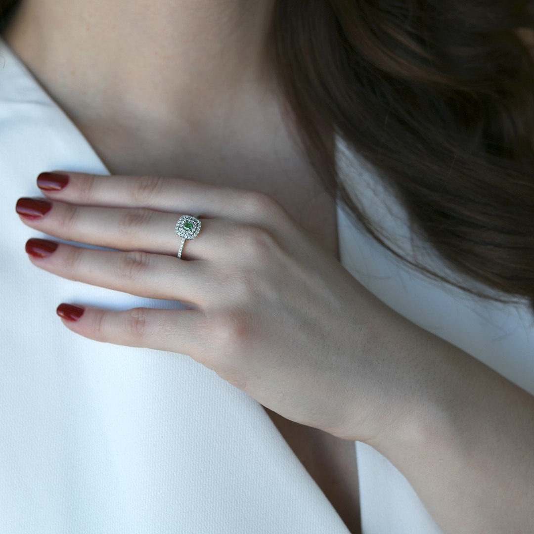 inel din aur alb de 18K cu Diamante naturale  2