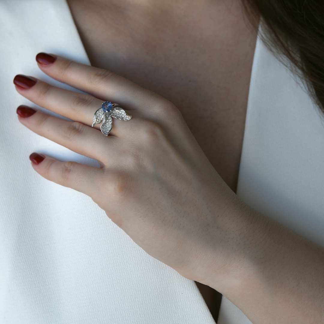 inel din aur alb de 18K cu Safir albastru și Diamante naturale  2