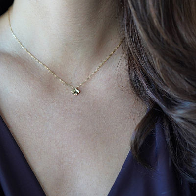 Lanț cu pandantiv din aur galben de 14K