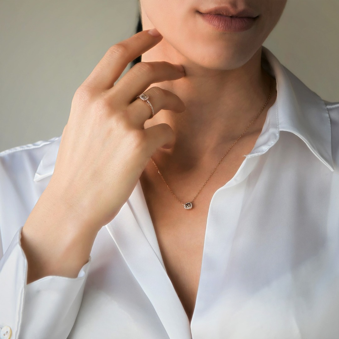 inel din aur roz de 18K cu Diamant maro de 0.23ct.  2