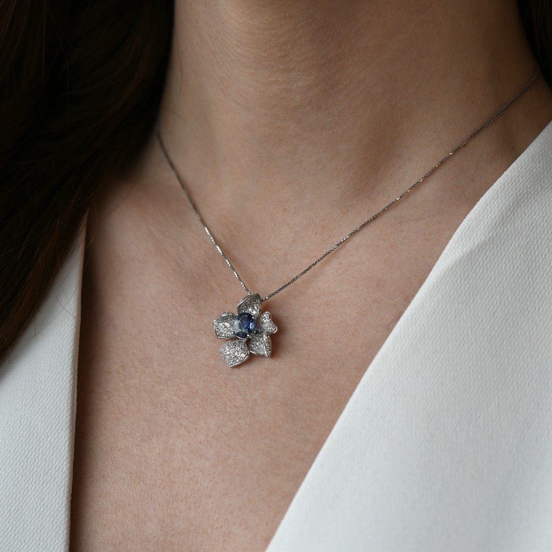pandantiv din aur alb de 18K cu Safir albastru și Diamante naturale  2