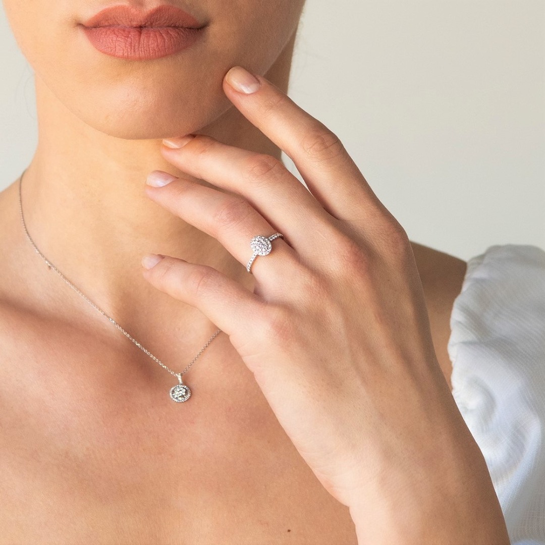 pandantiv din aur alb de 18K cu Diamante naturale  2