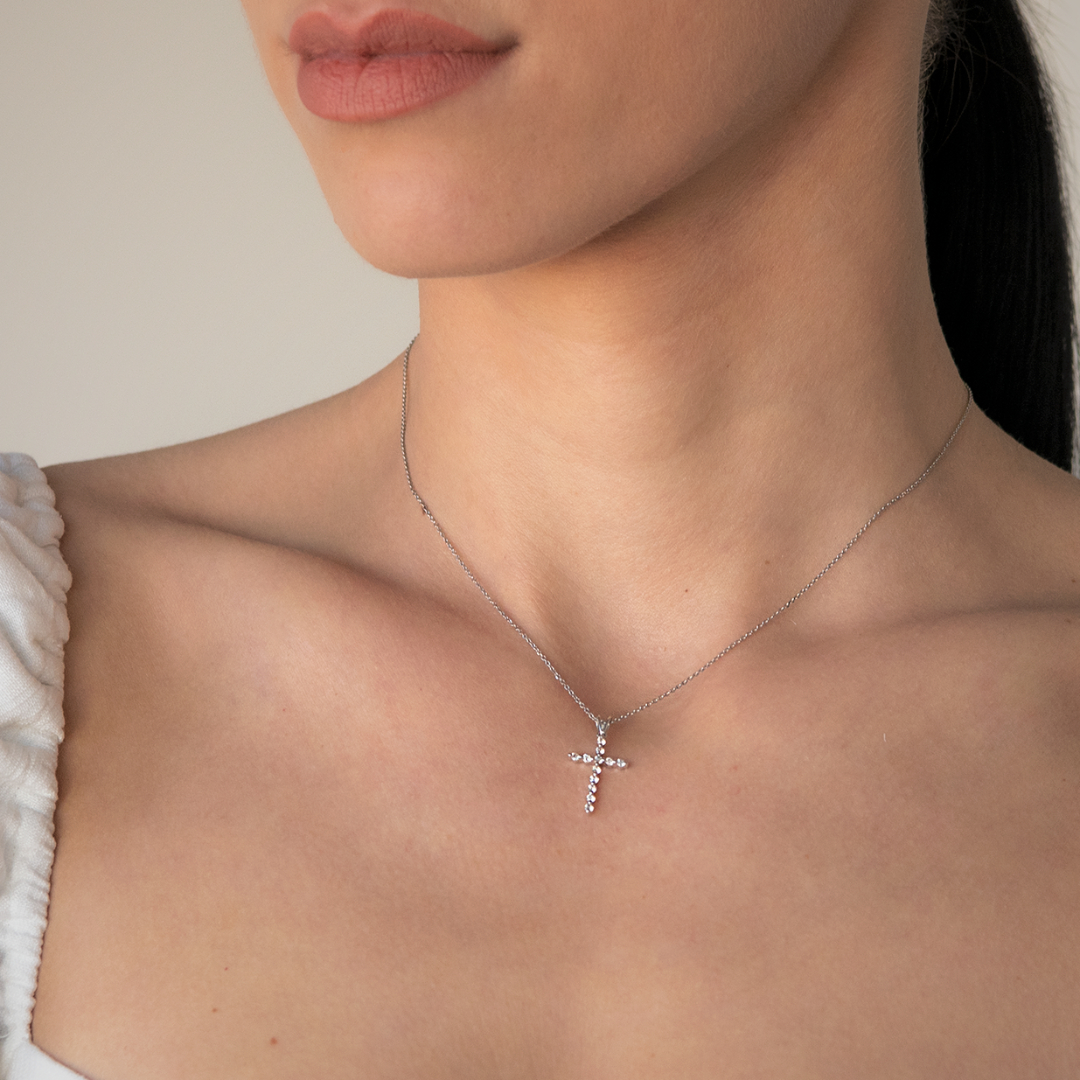 pandantiv din aur alb de 18K cu Diamante  2