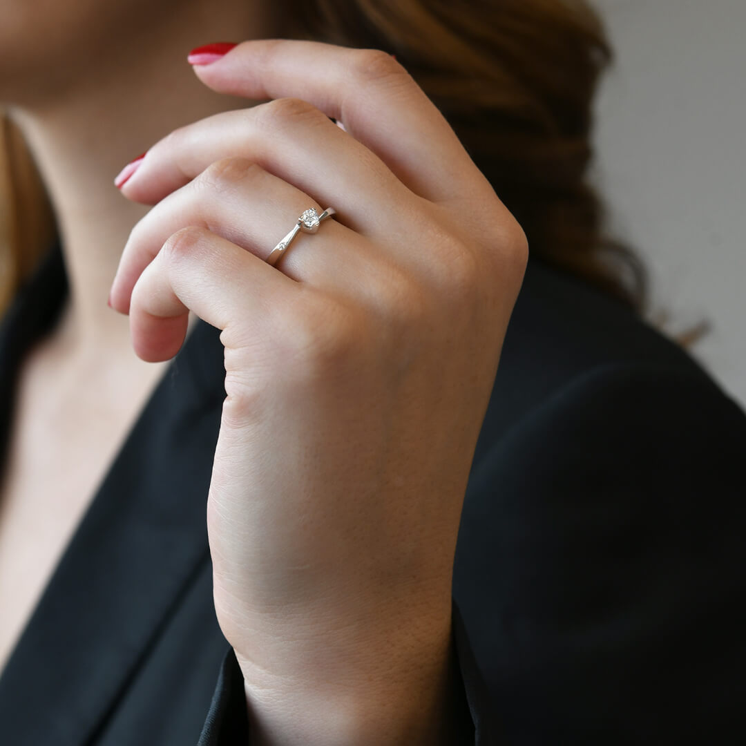 inel de logodnă din aur alb de 18K cu Diamante naturale  2