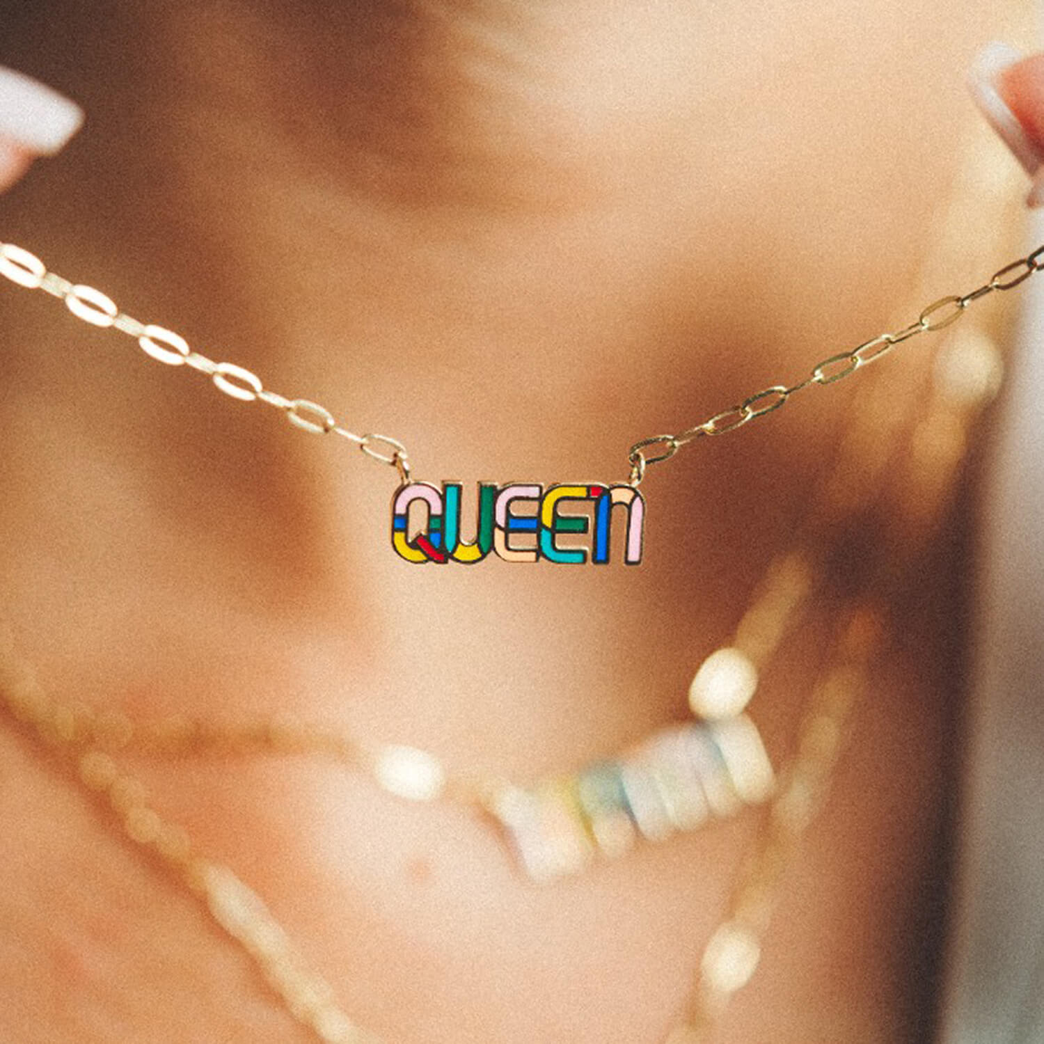 lanț din aur galben de 14K și pandantiv cu Email colorat  4
