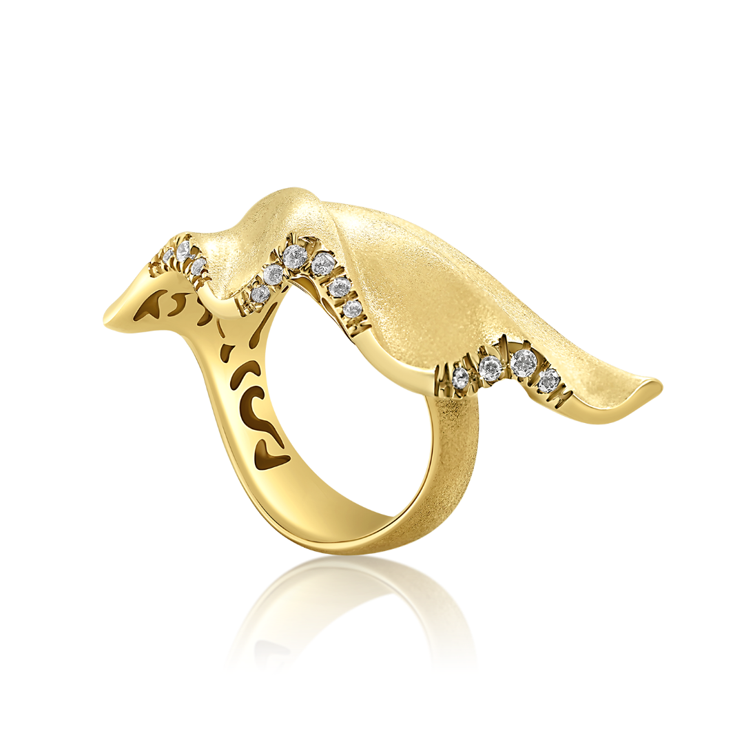 inel cu efect satinat din aur galben de 14K  3