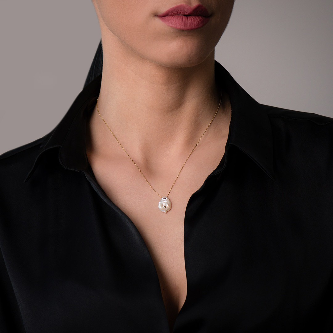 colier din aur alb de 18K cu Sidef și Diamant natural  2