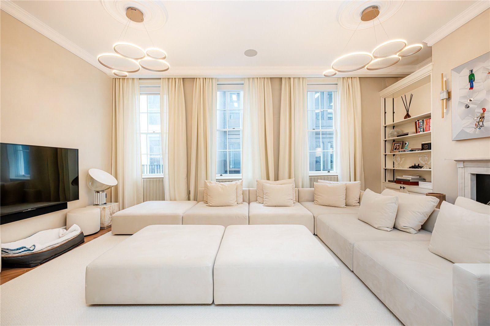 St James’s Place, SW1A