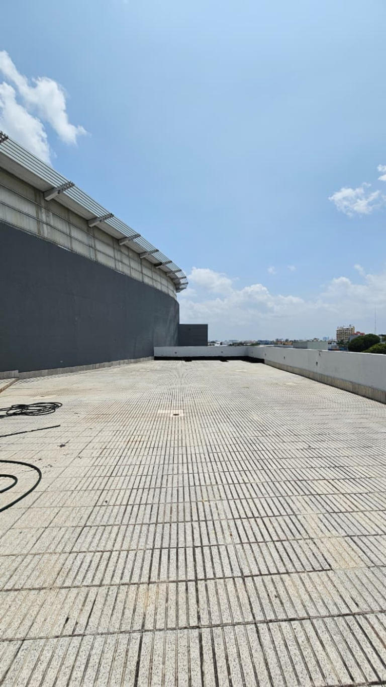Local comercial en venta en el centro comercial Sambil