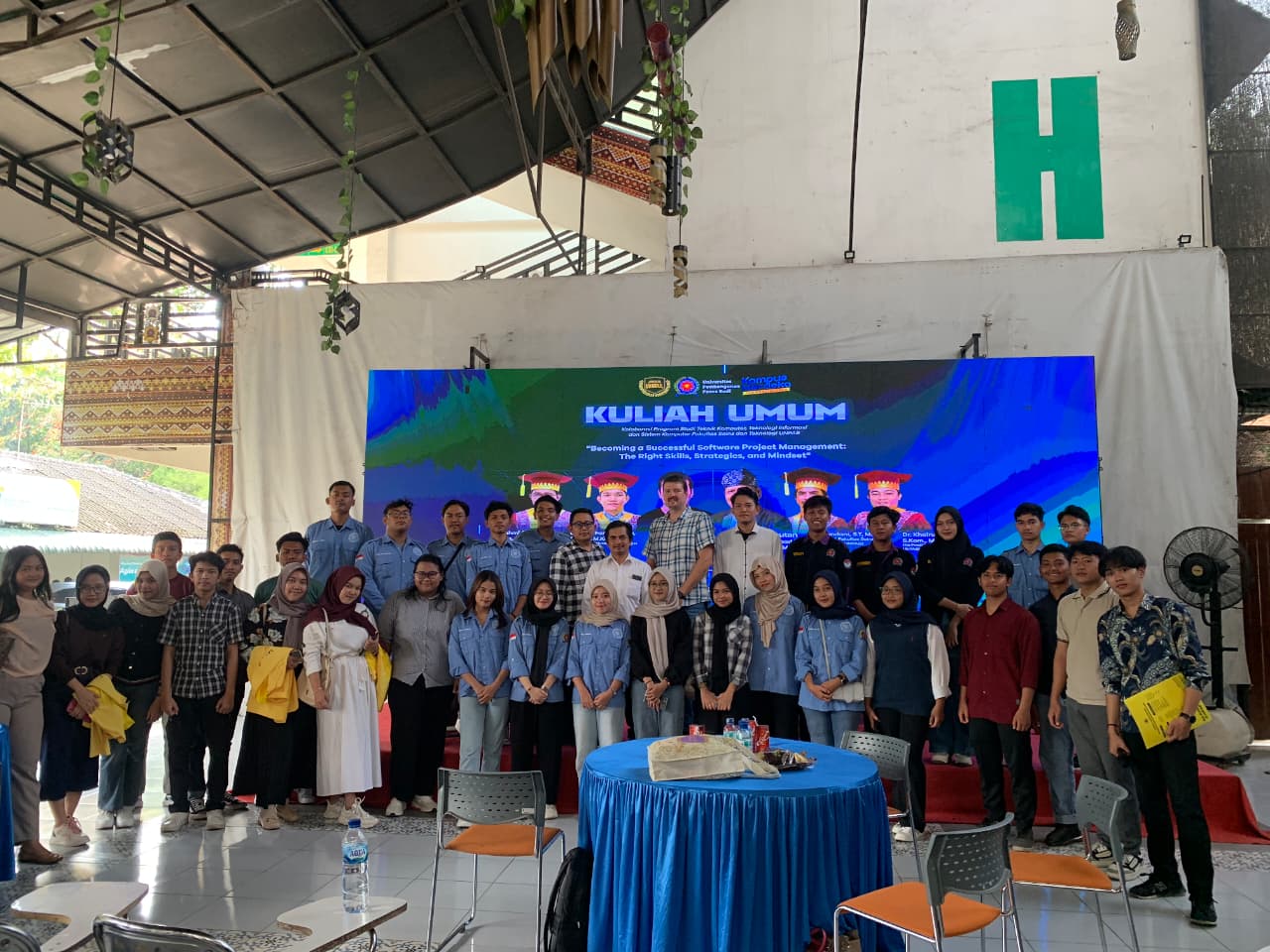 Sukses Besar! Kuliah Umum Kolaborasi HIMTI, IMAKOM & HIMATEK