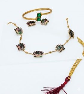 Artisanal Handcrafted Necklace & Earring Set