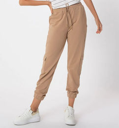 Ofertas de PANTALÓN TIPO JOGGER CON BOLSILLOS CARGO