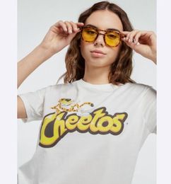 Ofertas de Camiseta manga corta crema claro con estampado de cheetos