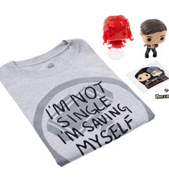 Ofertas de Kit de Disney+: Camisa y Dos Figuras Funko de WandaVision