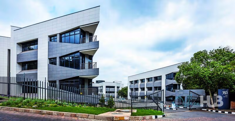 https://dr3h7ptpe31k5.cloudfront.net/Assets/images/3650/Conventional-Workspace-Gauteng-Sandton-151-5th-Street-871225.jpg