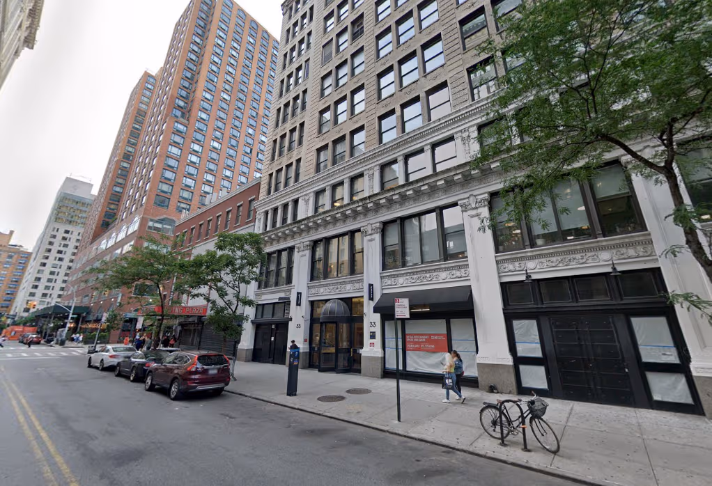 33 Irving Pl - Image 1