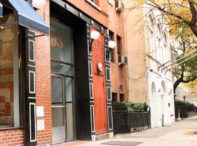 353 West 48th Street, New York - Image 1