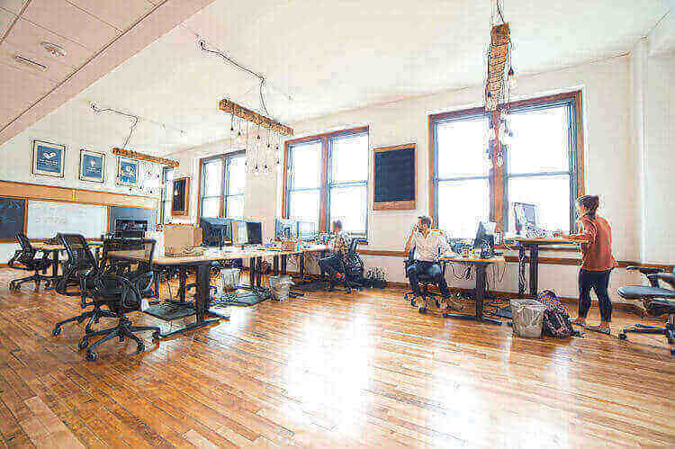 300 E 39th St, Kansas City - Image 1